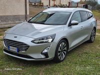 Usata Ford Focus ST-Line 120 CV (88 kW) 2020 Grigio Station wagon