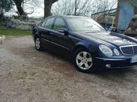 Usata Mercedes E270 Avantgarde 170 CV (125 kW) 2002 Blu Station wagon