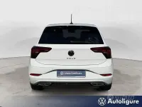 Usata VW Polo R-line 95 CV (69 kW) 2023 Bianco Utilitaria