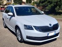Usata Skoda Octavia G-TEC Executive 110 CV (80 kW) 2018 Bianco Station wagon