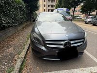 Usata Mercedes A180 122 CV (89 kW) 2015 Grigio Berlina