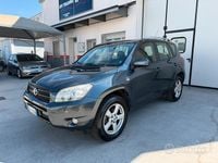 Usata Toyota RAV4 Luxury 136 CV (100 kW) 2007 Grigio SUV