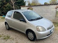 Usata Toyota Yaris 2001 Grigio Berlina