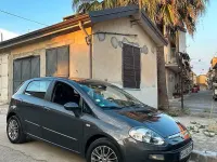 Usata Fiat Punto 85 CV (62 kW) 2011 Grigio Utilitaria