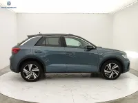 Usata VW T-Roc R-line 110 CV (80 kW) 2023 Verde SUV