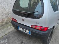 Usata Fiat 600 54 CV (39 kW) 2008 Grigio Utilitaria