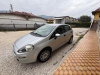 Usata Fiat Grande Punto 75 CV (55 kW) 2015 Grigio Utilitaria
