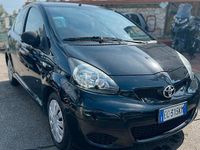 Usata Toyota Aygo Connect Style 68 CV (50 kW) 2010 Nero Utilitaria
