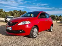 Usata Lancia Ypsilon 69 CV (50 kW) 2018 Rosso Utilitaria