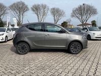 Usata Lancia Ypsilon S 69 CV (50 kW) 2024 Grigio scuro Utilitaria