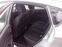 Usata Ford Fiesta 97 CV (71 kW) 2013 Grigio Berlina