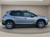 Usata Peugeot 2008 Signature Sky 110 CV (80 kW) 2019 Grigio SUV