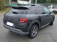 Usata Citroën C4 Shine 99 CV (72 kW) 2016 Nero SUV