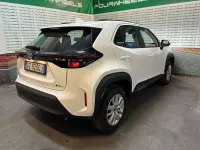 Usata Toyota Yaris Cross Active 92 CV (67 kW) 2025 Bianco SUV