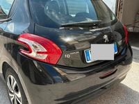 Usata Peugeot 208 68 CV (50 kW) 2013 Nero Utilitaria