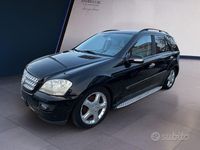 Usata Mercedes ML320 224 CV (164 kW) 2007 Nero SUV