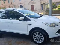 Usata Ford Kuga 150 CV (110 kW) 2016 Bianco SUV