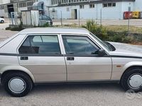 Usata Alfa Romeo 75 110 CV (80 kW) 1986 Grigio Berlina