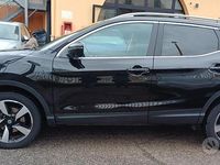 Usata Nissan Qashqai N-Connecta 110 CV (80 kW) 2016 Nero SUV
