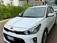 Usata Kia Rio 84 CV (61 kW) 2018 Bianco Berlina
