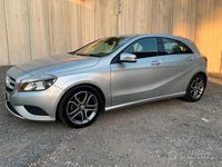 Usata Mercedes A180 109 CV (80 kW) 2014 Grigio Berlina