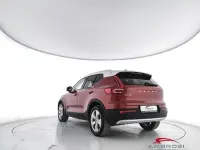 Begagnad Volvo XC40 Momentum 190 HK (139 kW) 2018 Röd SUV