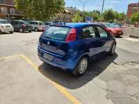 Usata Fiat Grande Punto 75 CV (55 kW) 2006 Bluazzurro Utilitaria