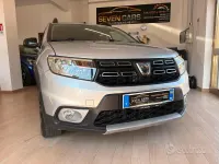 Usata Dacia Sandero Stepway 90 CV (66 kW) 2018 Grigio Berlina