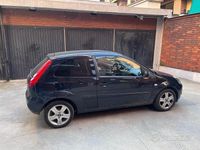 Usata Ford Fiesta 75 CV (55 kW) 2008 Nero metallizzato Utilitaria