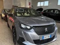 Usata Peugeot 2008 Active 131 CV (96 kW) 2023 Grigio SUV
