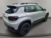 Nuova Jeep Avenger 136 CV (100 kW) 2026 Stone SUV