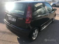 Usata Fiat Punto 133 CV (97 kW) 1995 Nero Berlina