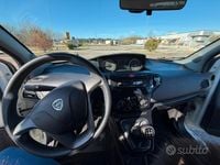 Usata Lancia Ypsilon Platinum 69 CV (50 kW) 2017 Bianco Utilitaria