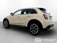 Usata Fiat 600 La Prima 101 CV (74 kW) 2025 Sabbia terre d'italia SUV