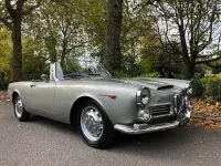 Usata Alfa Romeo 2600 145 CV (106 kW) 1964 Argento Cabrio