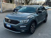 Usata VW T-Roc Business 110 CV (80 kW) 2021 Grigio SUV