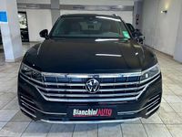 Usata VW Touareg Elegance 231 CV (169 kW) 2022 Profondo perla SUV