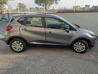 Usata Renault Captur 90 CV (66 kW) 2016 Grigio SUV
