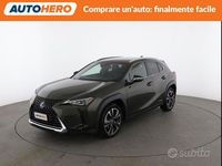 Usata Lexus UX Executive Line 152 CV (111 kW) 2019 Verde SUV