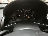 Usata Opel Corsa 58 CV (42 kW) 2001 Verde Utilitaria
