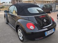 Usata VW New Beetle 105 CV (77 kW) 2007 Nero Utilitaria