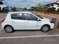 Usata Renault Clio 98 CV (72 kW) 2012 Utilitaria