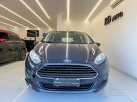 Usata Ford Fiesta Titanium 75 CV (55 kW) 2013 Grigio Utilitaria