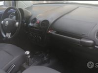 Usata VW New Beetle 101 CV (74 kW) 2005 Blu Utilitaria