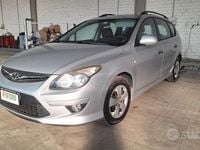 Usata Hyundai i30 90 CV (66 kW) 2011 Grigio Station wagon