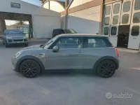 Usata Mini Cooper 102 CV (75 kW) 2018 Grigio Utilitaria