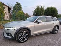 Usata Volvo V60 CC 190 CV (139 kW) 2019 Grigio Station wagon