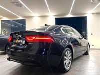 Usata Jaguar XE Portfolio 180 CV (132 kW) 2018 Blu Berlina