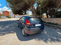 Usata Ford Fiesta 101 CV (74 kW) 2010 Blu Utilitaria