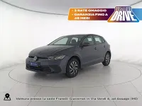 Usata VW Polo Life 80 CV (58 kW) 2024 5w smoky grey metallizzato Utilitaria